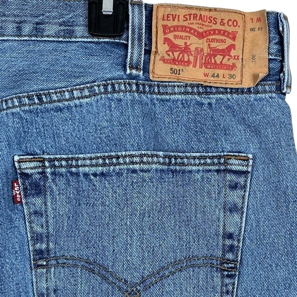 Levi’s Men’s 501 XX Button-Fly Medium Wash Jeans Size 44 - 30 - Picture 6 of 11